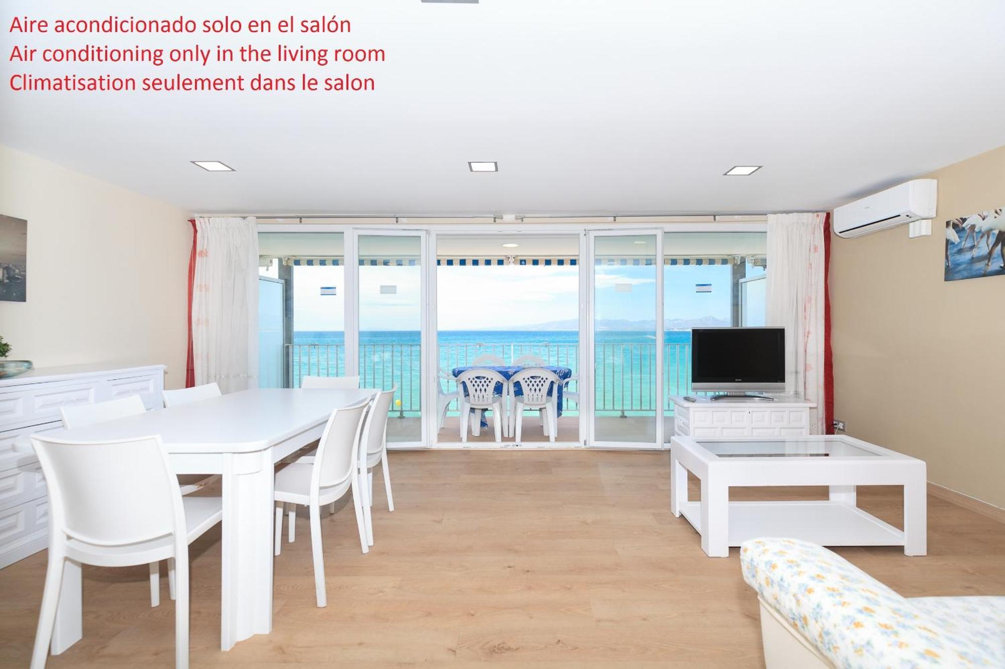 Uhc Acantilados Family Apartments Salou Exteriör bild